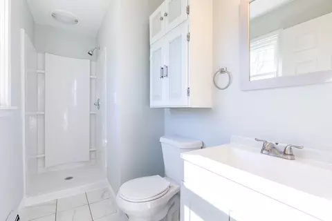 Bath - 1 Ernest St, Webster, MA 01570 photo 2 of 3