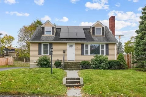 16 Otis St, Fitchburg, MA 01420