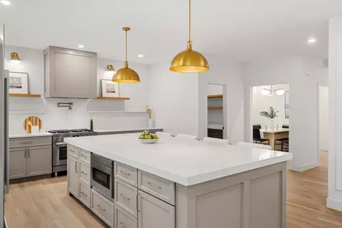 28 Martin Rd, Reading, MA 01867 photo 4