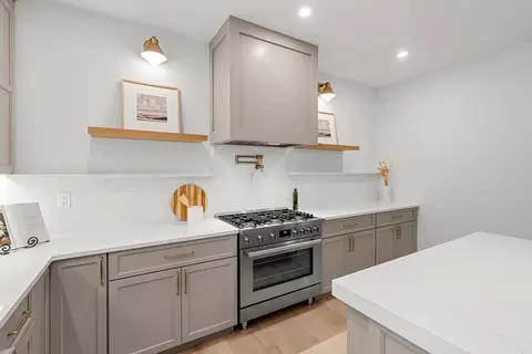 28 Martin Rd, Reading, MA 01867 photo 5