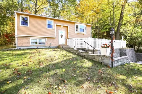 96 Indian Hill Rd, Worcester, MA 01606