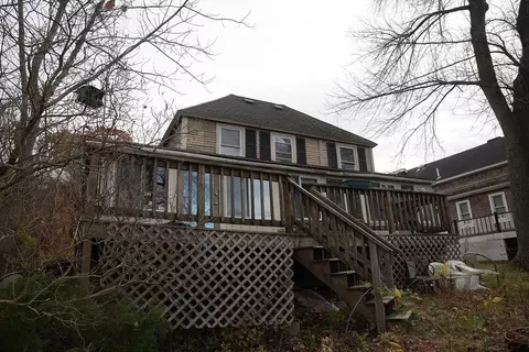 27 Taft Ave, Mendon, MA 01756 photo 7