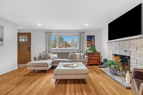 9 Jayne Rd, Needham, MA 02494 photo 4