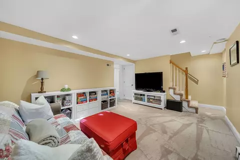 14 Twitchell St, Wellesley, MA 02481 photo 18