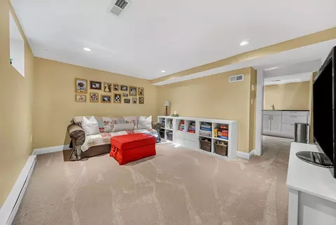 14 Twitchell St, Wellesley, MA 02481 photo 17