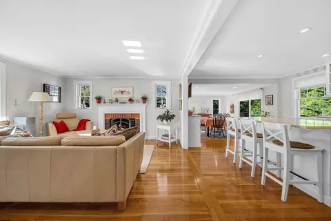 14 Twitchell St, Wellesley, MA 02481 photo 10
