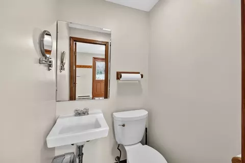 884 Parker St, Springfield, MA 01129 photo 21
