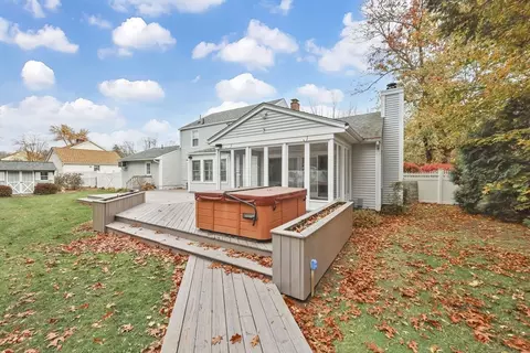 884 Parker St, Springfield, MA 01129 photo 7