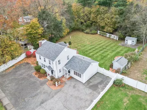 884 Parker St, Springfield, MA 01129