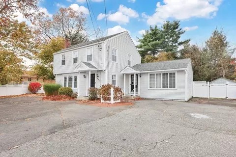 884 Parker St, Springfield, MA 01129 photo 3