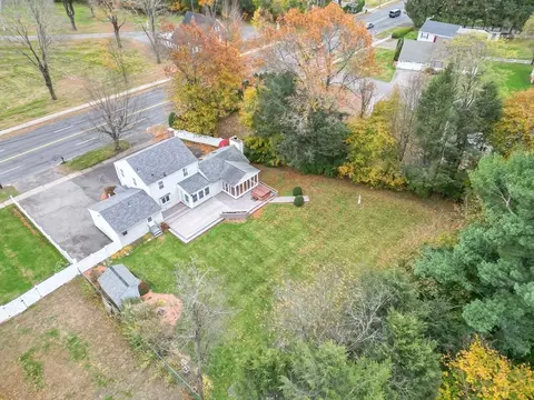 884 Parker St, Springfield, MA 01129 photo 8