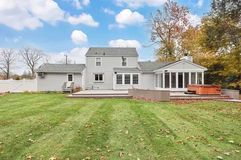 884 Parker St, Springfield, MA 01129 photo 6