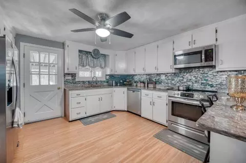 14 D St, Dracut, MA 01826 photo 25