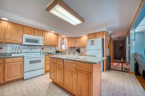 14 D St, Dracut, MA 01826 photo 35