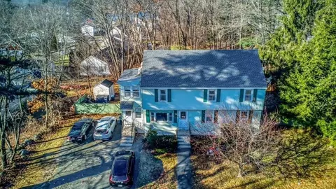 14 D St, Dracut, MA 01826 photo 2