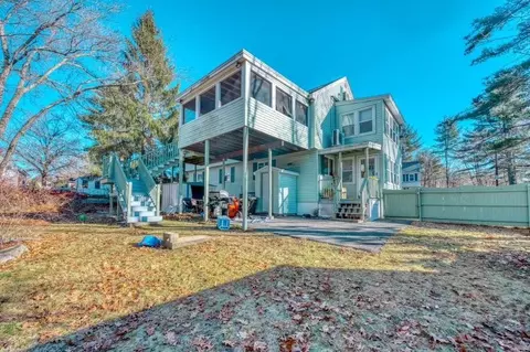 14 D St, Dracut, MA 01826 photo 3