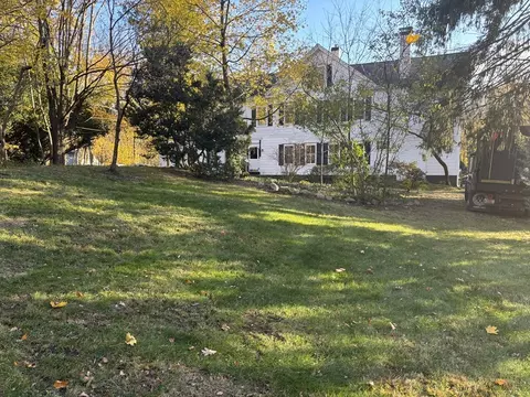 Exterior - 12 Spring St, Foxboro, MA 02035 photo 14 of 15