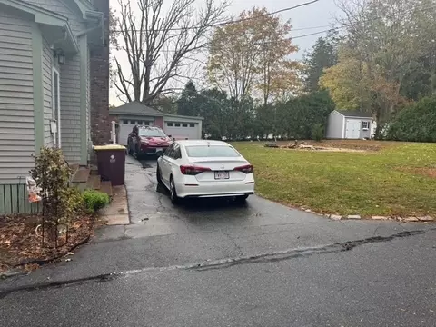 16 Blain St, Acushnet, MA 02743 photo 5