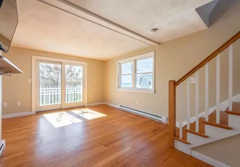 Living - 62 Eastern Point Rd #3, Gloucester, MA 01930 photo 7 of 7