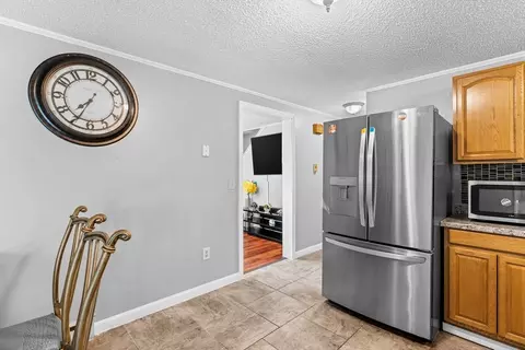 68 Crest Cir, Worcester, MA 01603 photo 21