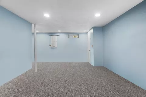 68 Crest Cir, Worcester, MA 01603 photo 30