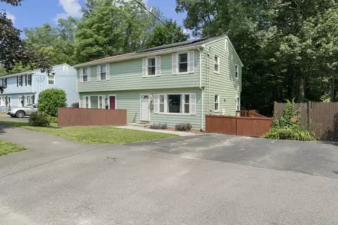 68 Crest Cir, Worcester, MA 01603