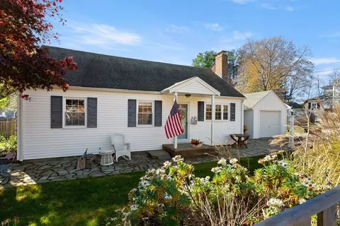 18 Conant St, Beverly, MA 01915