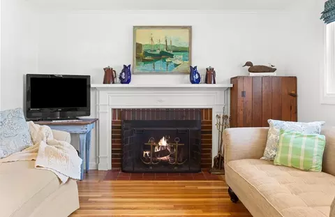 Living - 18 Conant St, Beverly, MA 01915 photo 2 of 3