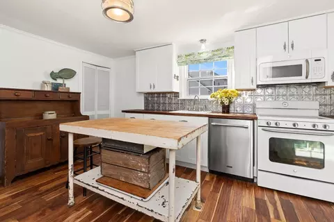 Kitchen - 18 Conant St, Beverly, MA 01915 photo 1 of 5
