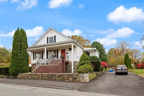 36 Valley St, Salem, MA 01970