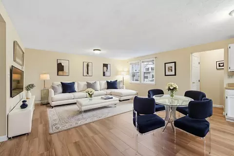 94 Brook Rd #3, Quincy, MA 02169