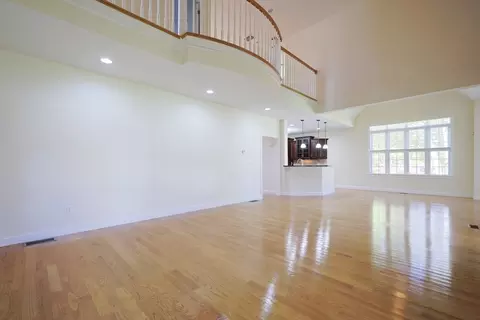 Living - 48 Pinehurst St, Franklin, MA 02038 photo 3 of 8