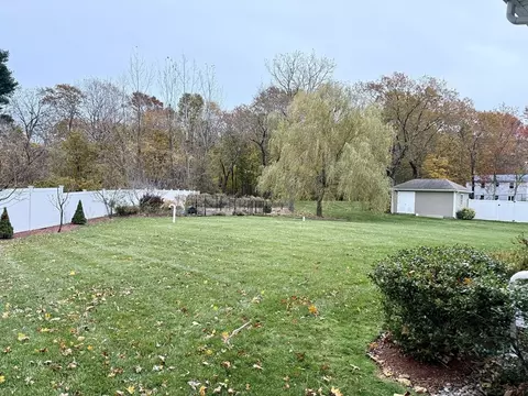 Exterior - 48 Pinehurst St, Franklin, MA 02038 photo 8 of 8