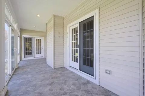 Exterior - 48 Pinehurst St, Franklin, MA 02038 photo 4 of 8
