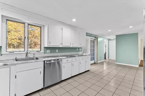 2 Westerly Dr, Bourne, MA 02532 photo 13