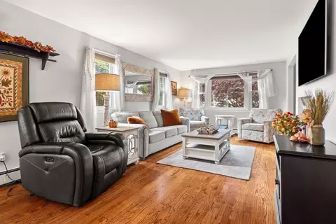 12 Dixfield Rd, Worcester, MA 01606 photo 6