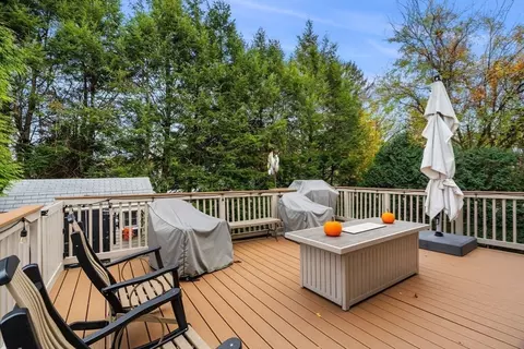 12 Dixfield Rd, Worcester, MA 01606 photo 37