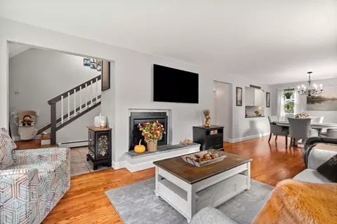 12 Dixfield Rd, Worcester, MA 01606 photo 5