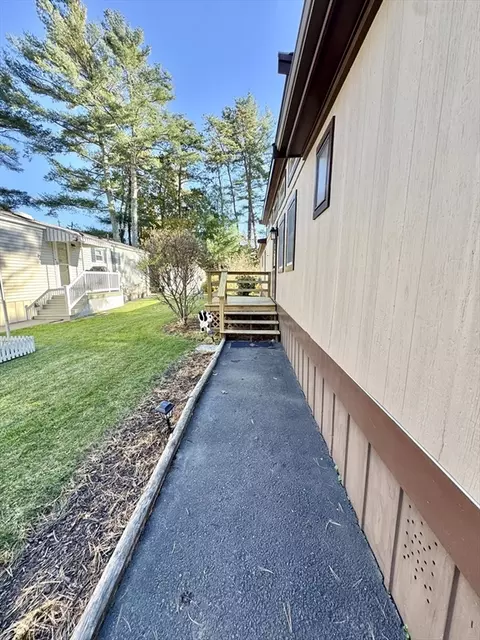 189 Pine View Ter, Wareham, MA 02576 photo 2