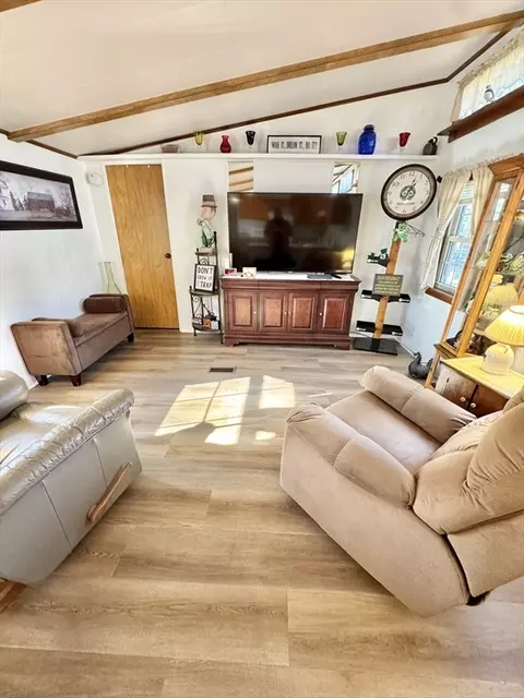 189 Pine View Ter, Wareham, MA 02576 photo 6