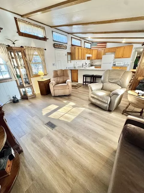 189 Pine View Ter, Wareham, MA 02576 photo 5
