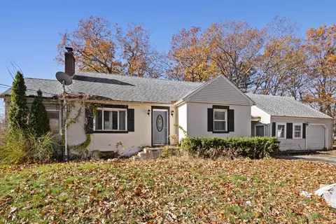 15 White St, Lunenburg, MA 01462