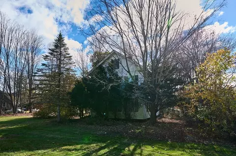 Exterior - 38 West St, Easthampton, MA 01027 photo 1 of 9