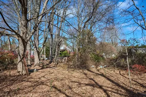 Exterior - 38 West St, Easthampton, MA 01027 photo 6 of 9