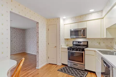 4004 Brompton Cir #4004, Worcester, MA 01609 photo 11