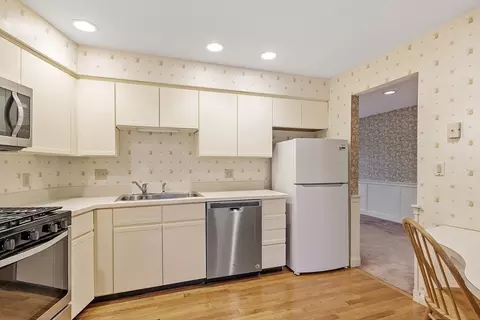 4004 Brompton Cir #4004, Worcester, MA 01609 photo 8