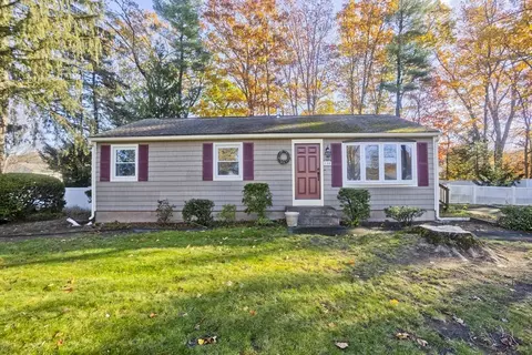 134 Mallard Cir, Agawam, MA 01001
