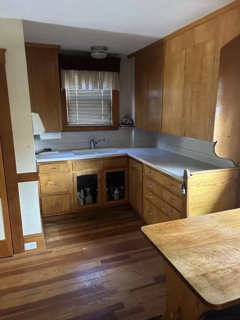 355 Washington St, Melrose, MA 02176