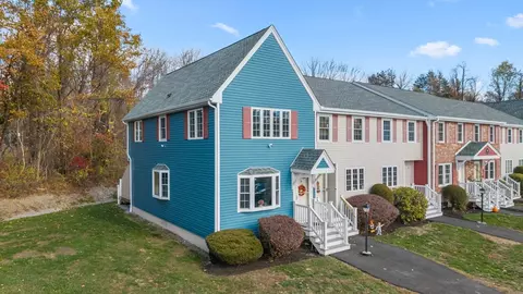 36 Fox Meadow Rd #A, Leominster, MA 01453