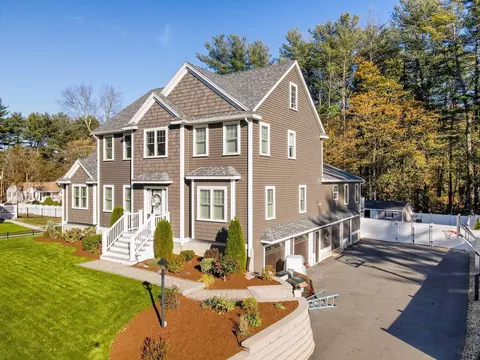 3 Strout Ave, Wilmington, MA 01887